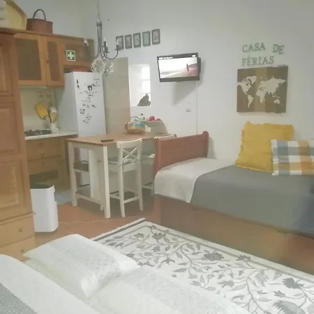 Homestay Casinha Amarela Sintra